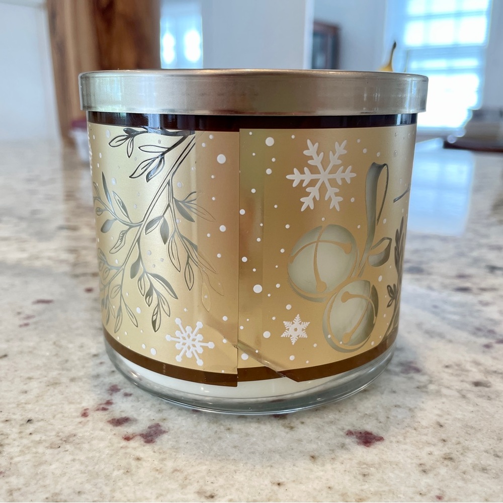 Bath and Body Works Merry Madeleine Cookie Candle New - Picture 2 of 5
